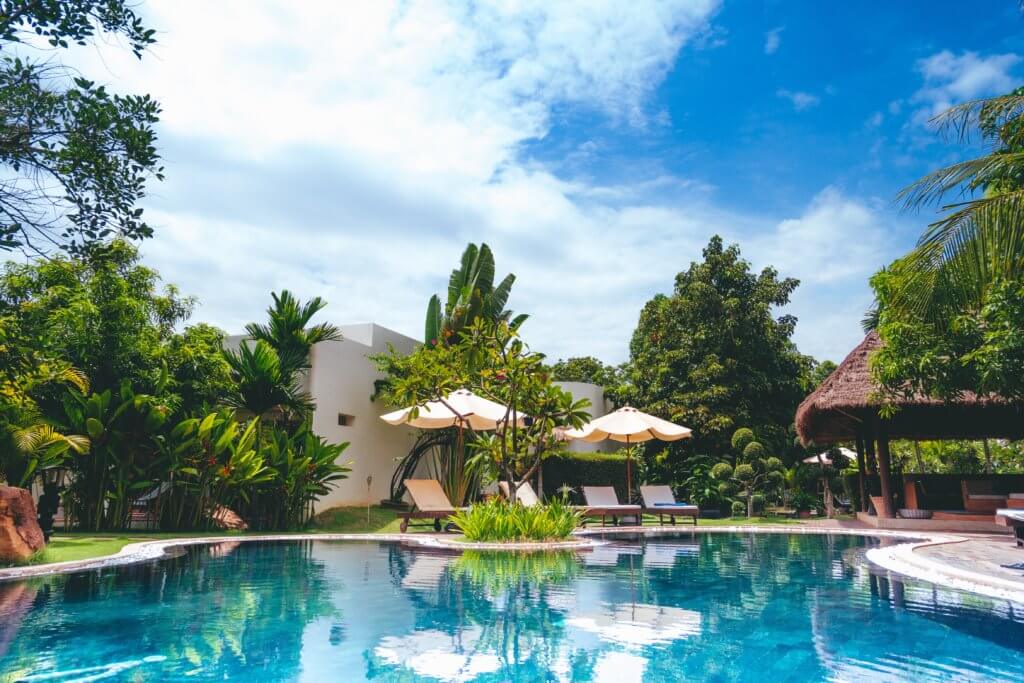 Patio Design Ideas for Pools Owners | Clear Comfort AOP Pool System