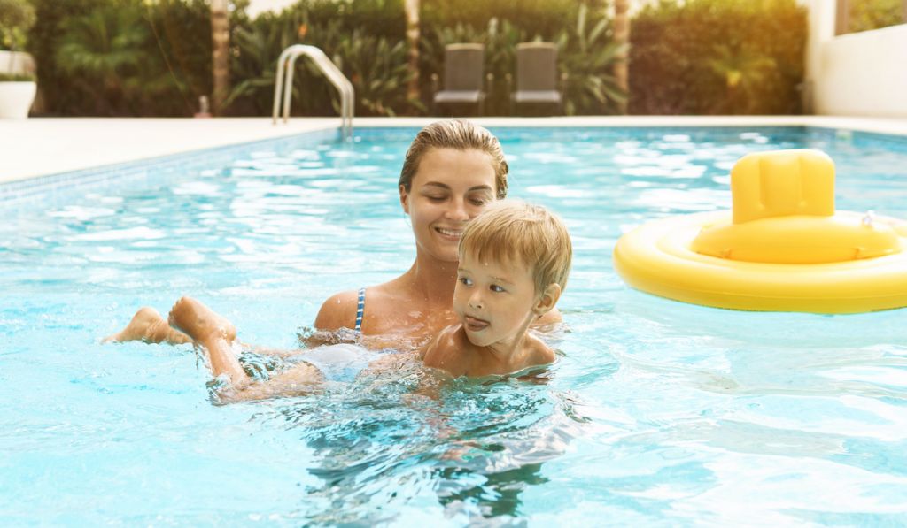 What are the Types of AOP Pool & Spa Alternative Sanitation | Hydroxyl-Based AOP, Ozone + UV AOP, Ozone Pool Systems Systems