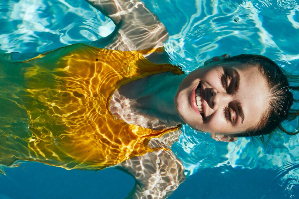 How to Protect Your Skin & Hair From Swimming Pool Chlorine | Clear Comfort AOP