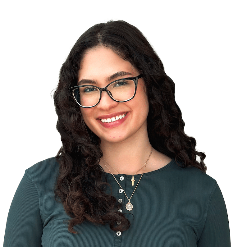 Isabella Headshot